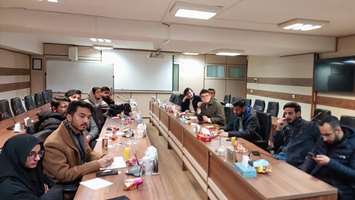 جلسه معاون دانشجویی و فرهنگی با اعضای شورای صنفی جدید دانشجویان با هدف تبیین چارچوب فعالیت‌ها و هماهنگی‌های لازم برگزار شد.