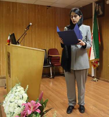 برگزاری مراسم دفاع از پایان نامه خانم پانیذ ناصری در دانشکده داروسازی پردیس بین الملل برگزار گردید